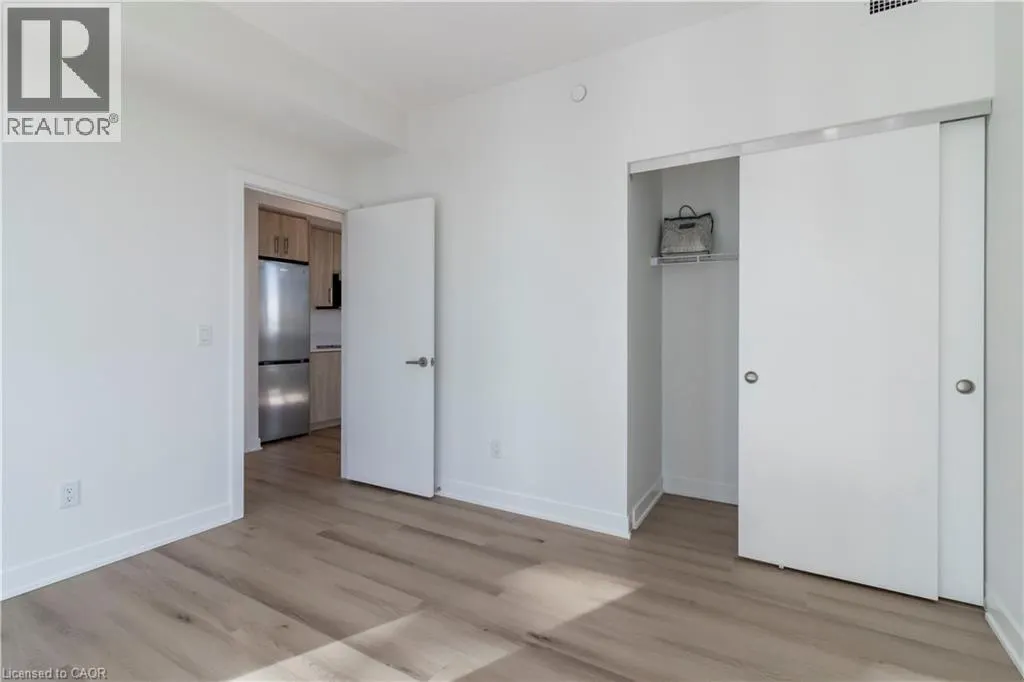 25 WELLINGTON Street S Unit# 1906, #1906