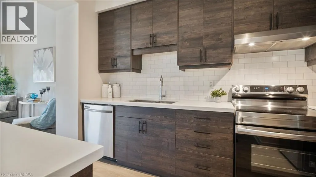 461 BLACKBURN Drive Unit# 18, #18