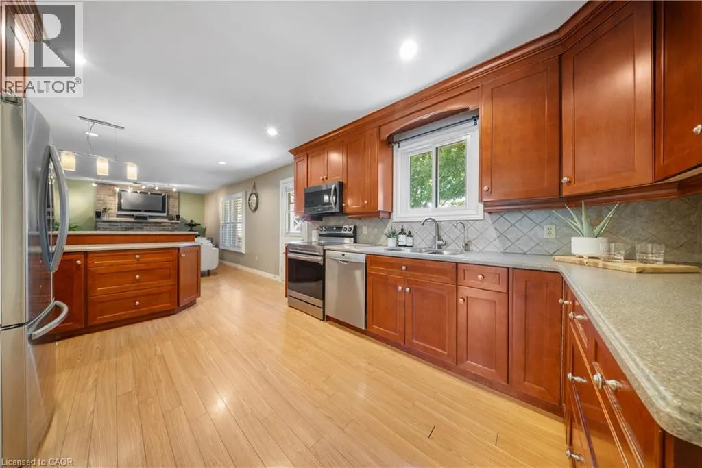 54 PATHFINDER Crescent