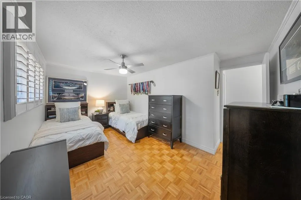 54 PATHFINDER Crescent
