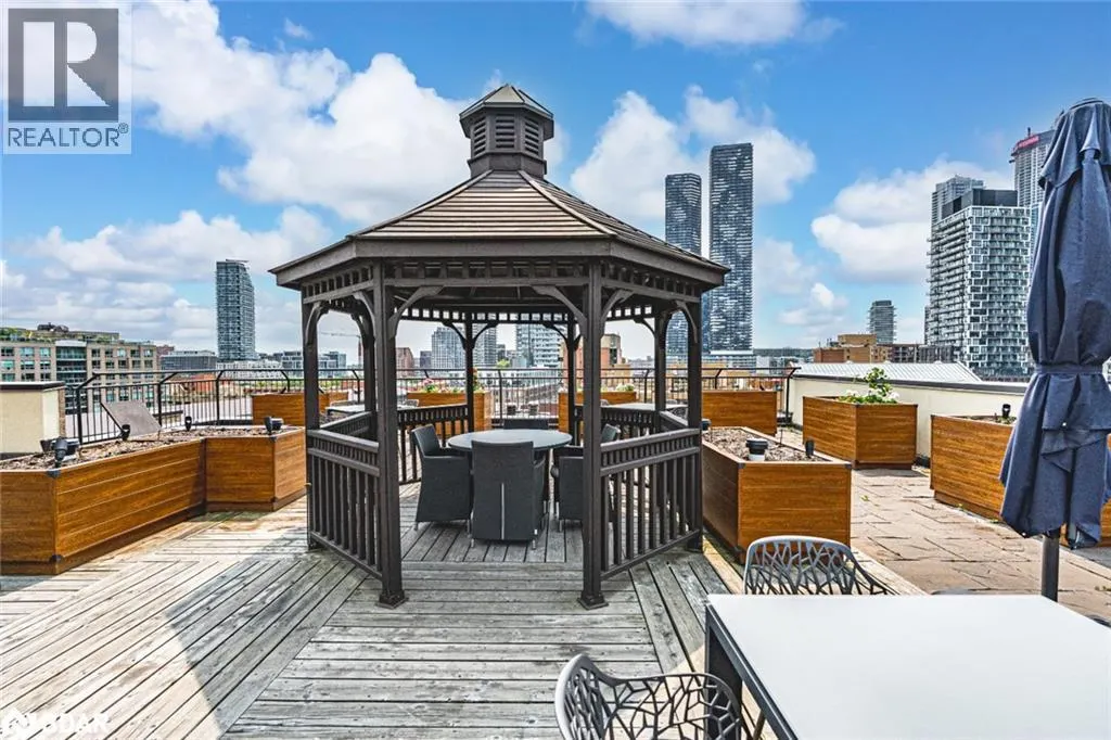 80 FRONT Street E Unit# 824, #824