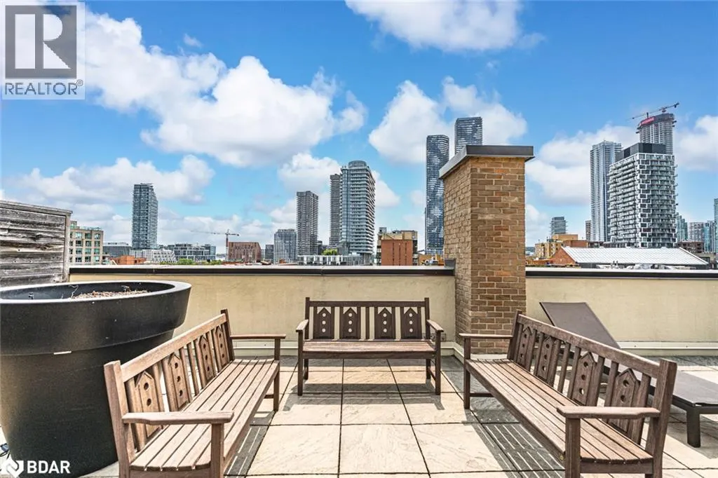 80 FRONT Street E Unit# 824, #824