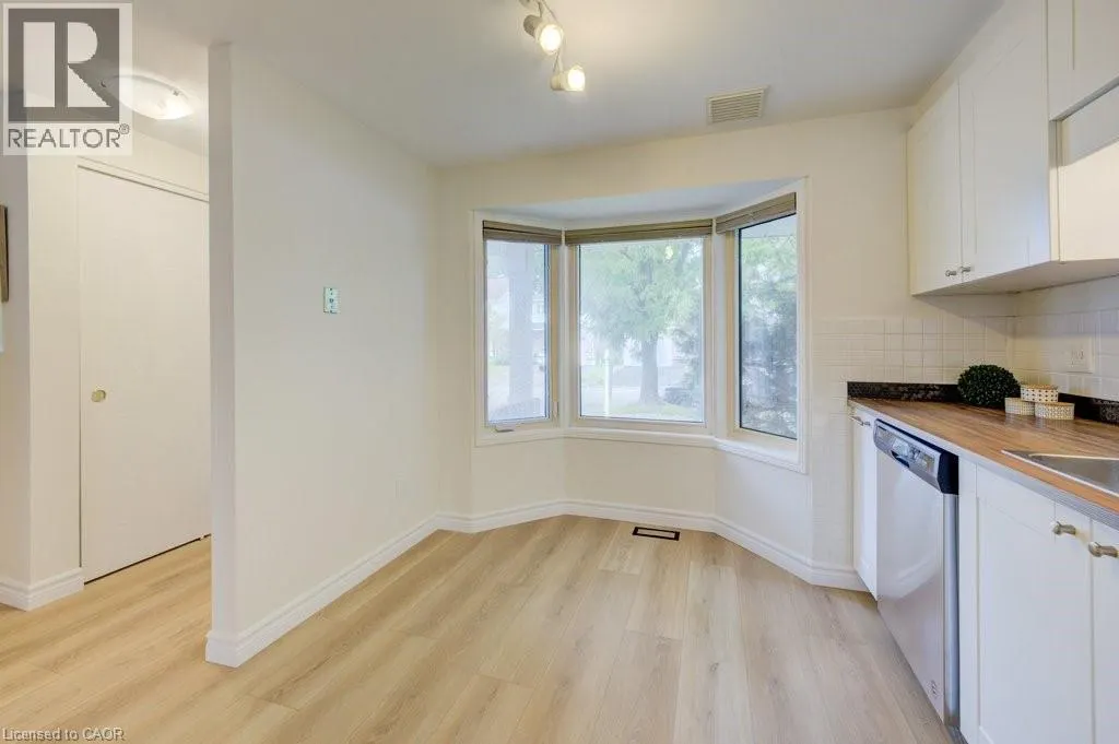 464B EXMOOR Street
