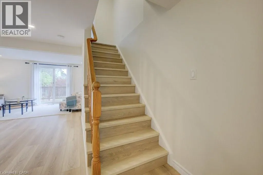 464B EXMOOR Street