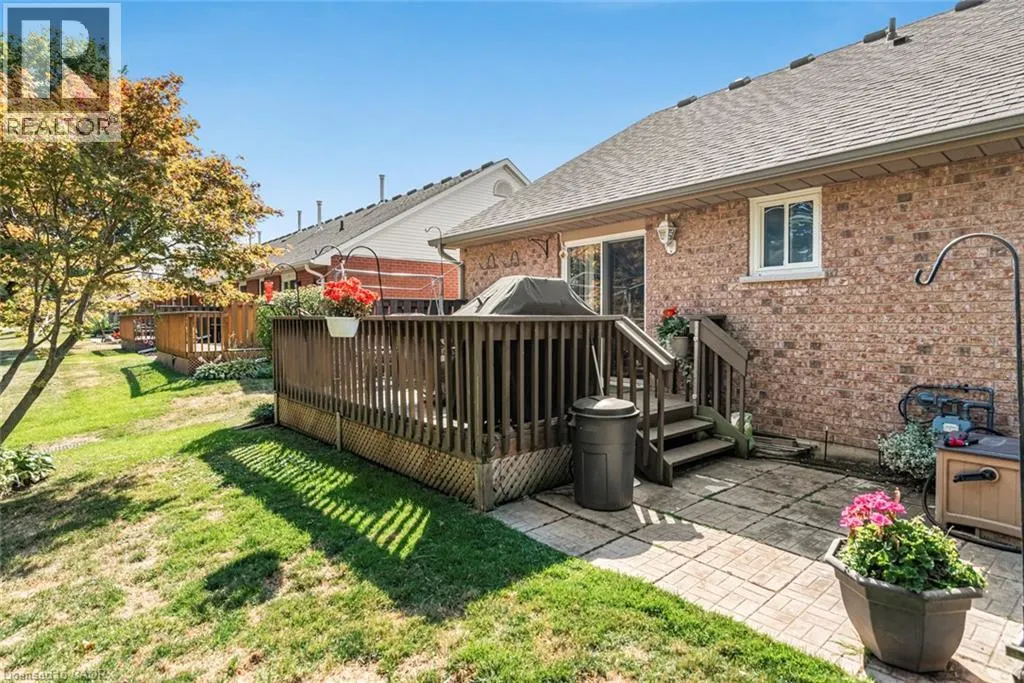 10 WENTWORTH Drive