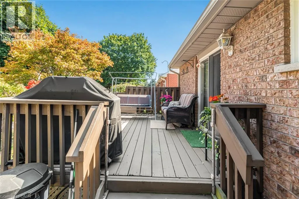 10 WENTWORTH Drive