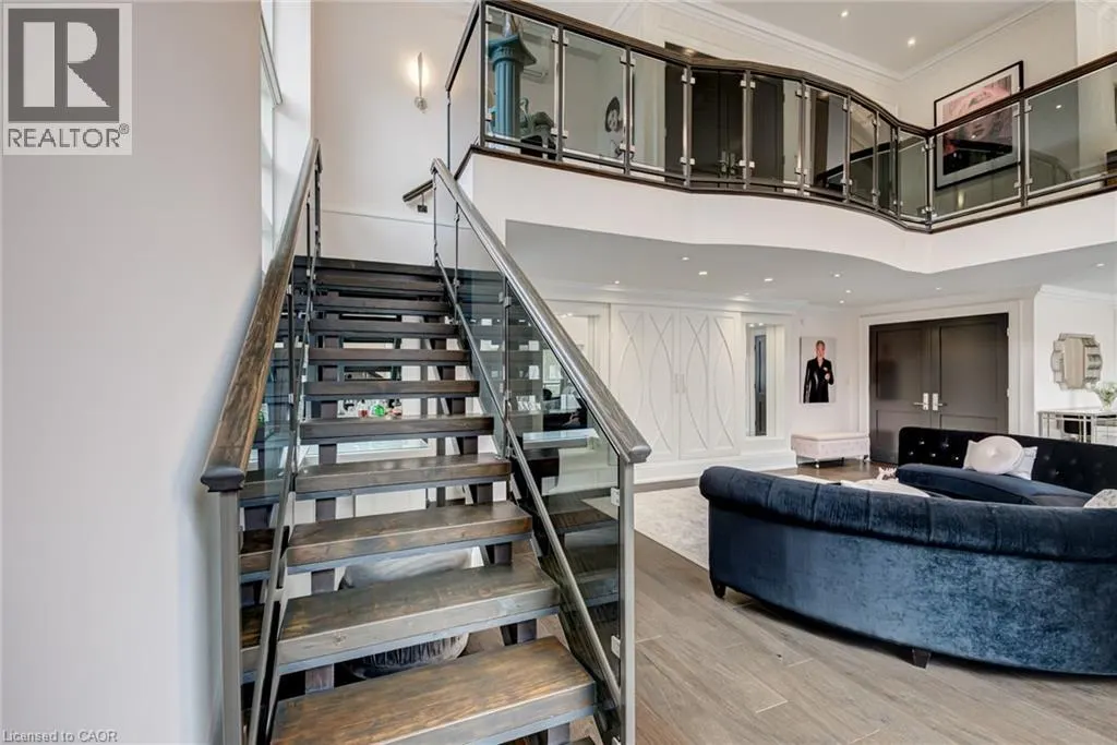 397 KING Street W Unit# 215, #215