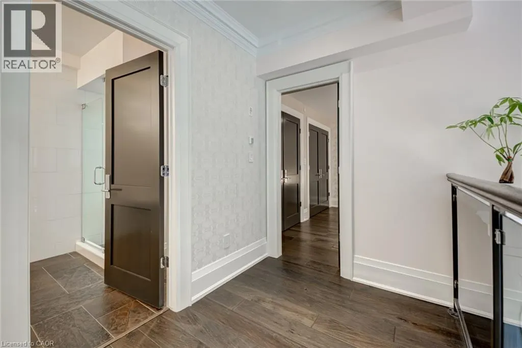 397 KING Street W Unit# 215, #215