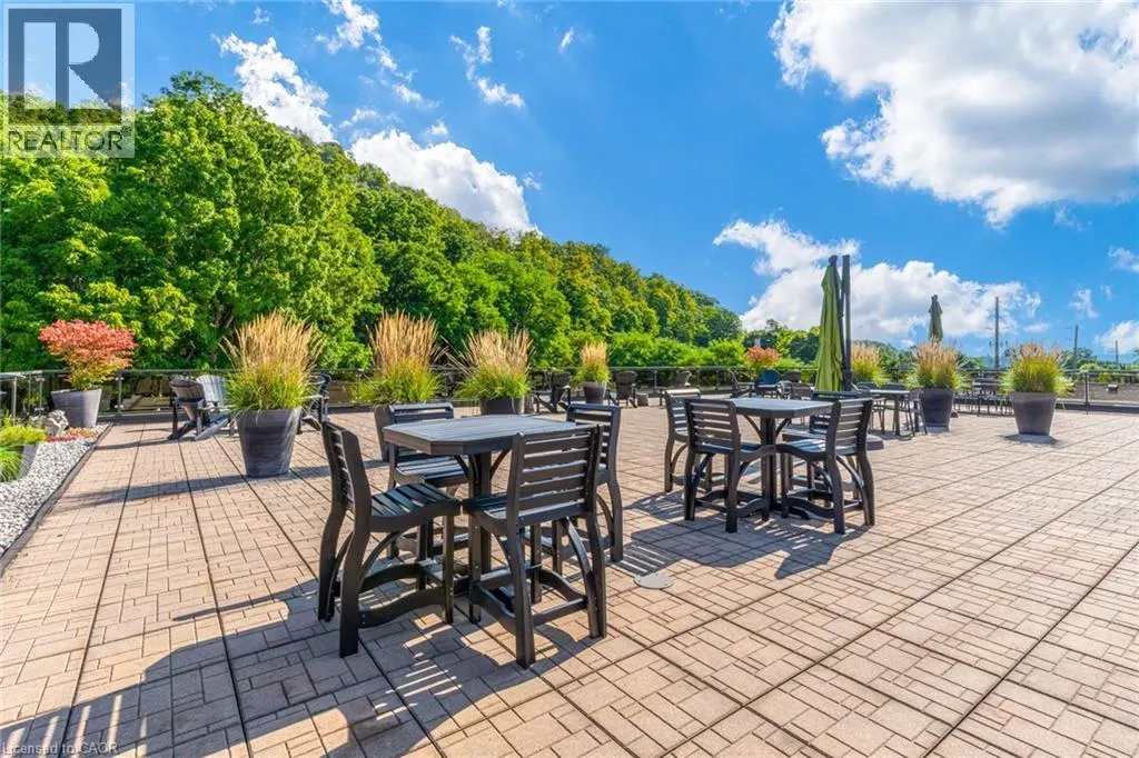 397 KING Street W Unit# 215, #215