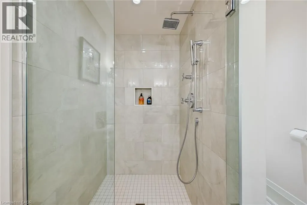 397 KING Street W Unit# 215, #215
