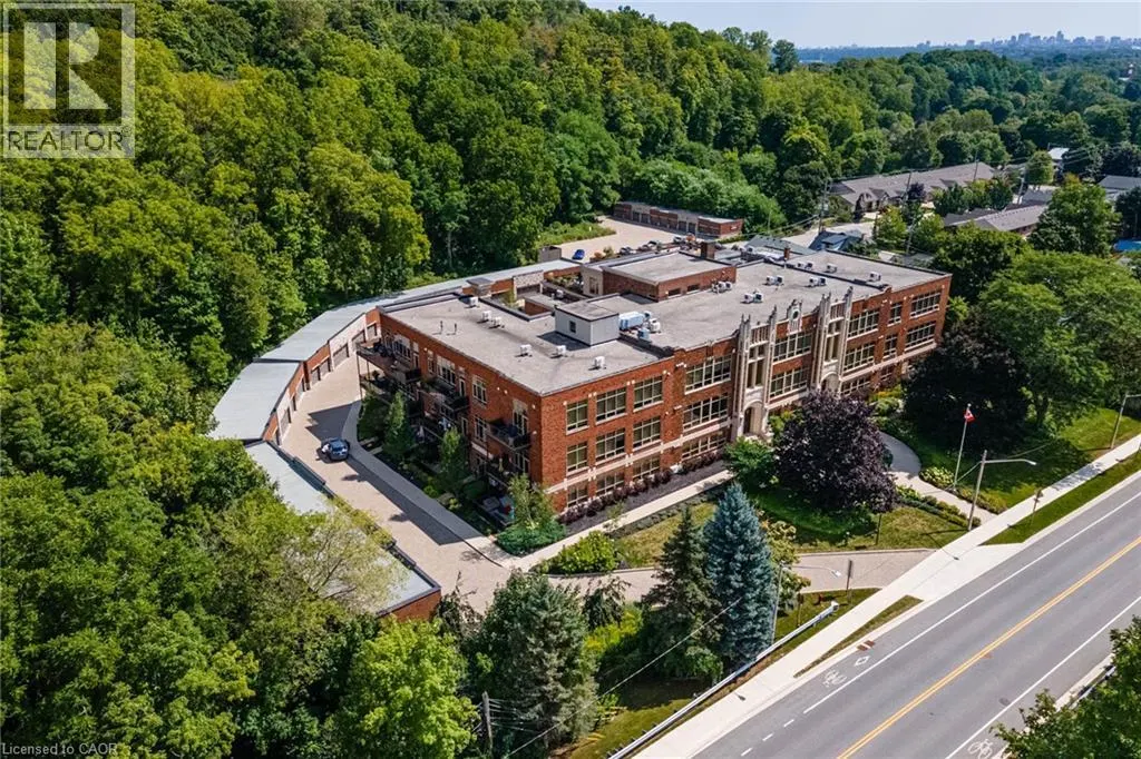 397 KING Street W Unit# 215, #215