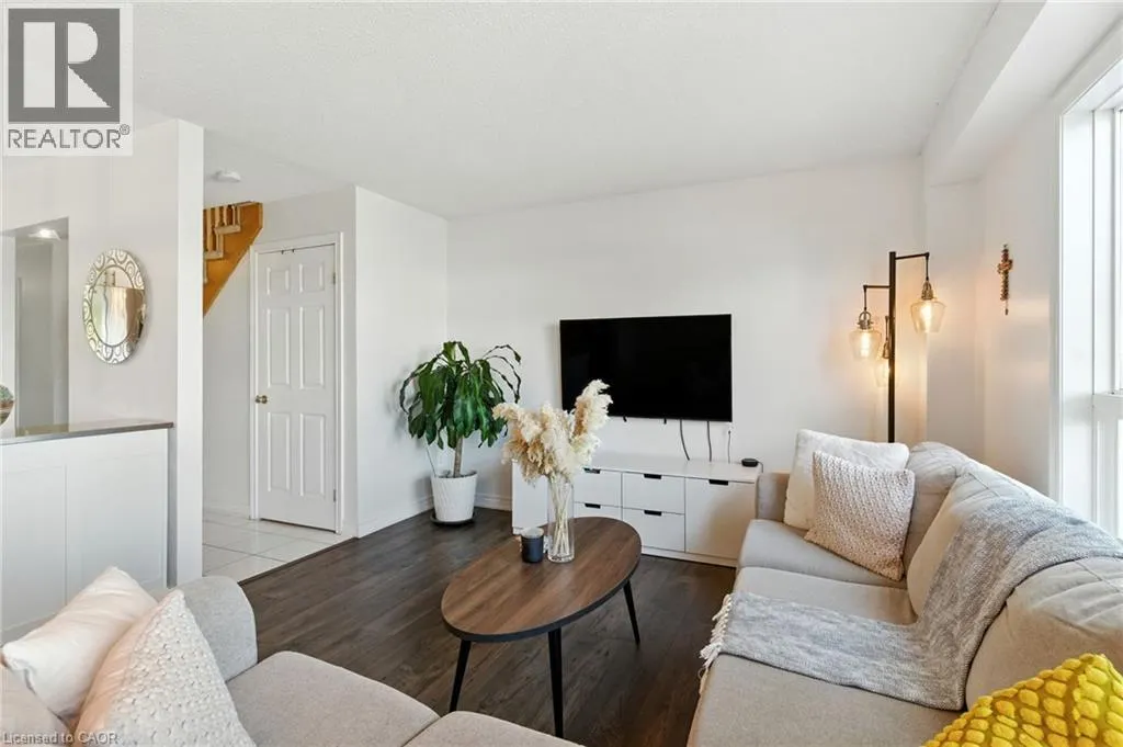 1860 UPPER GAGE Avenue Unit# 14, #14