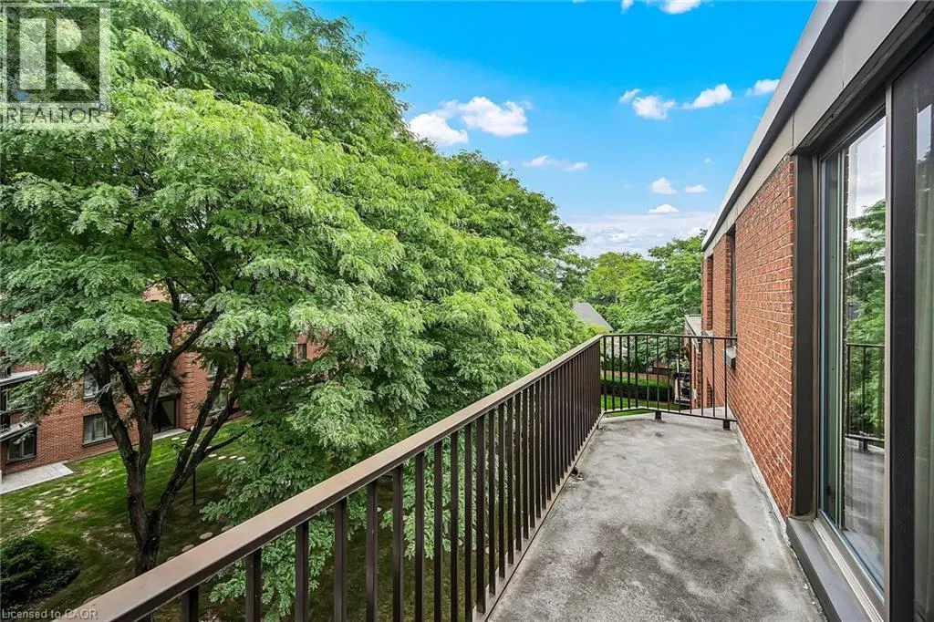 150 WILSON Street W Unit# PH1, #PH1