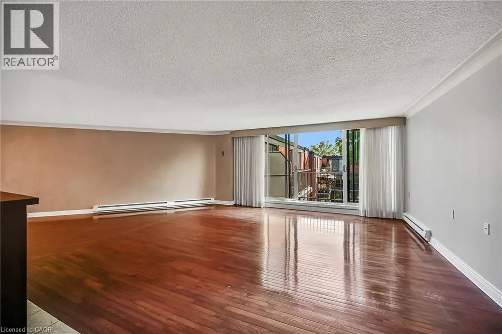 150 WILSON Street W Unit# PH1, #PH1