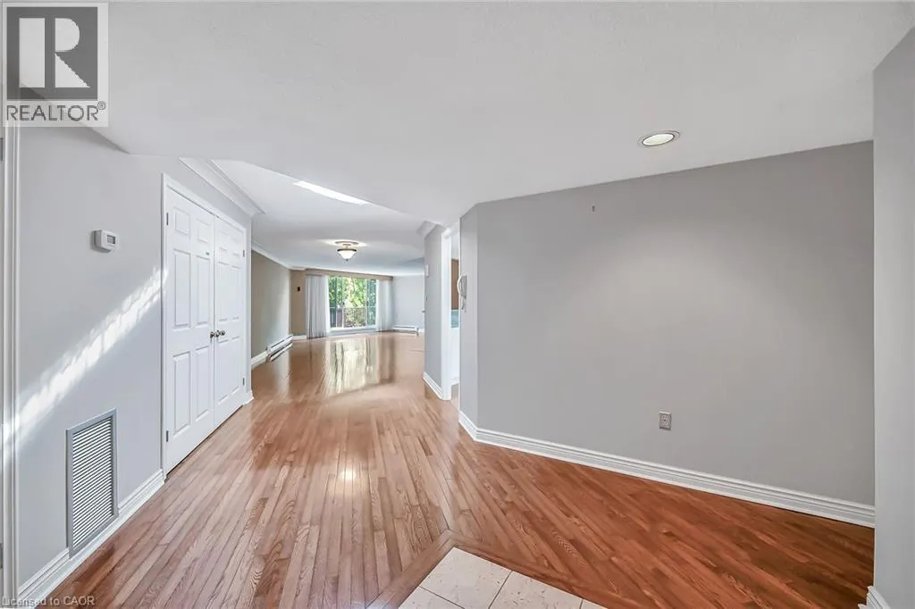 150 WILSON Street W Unit# PH1, #PH1