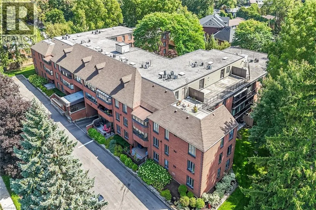 150 WILSON Street W Unit# PH1, #PH1