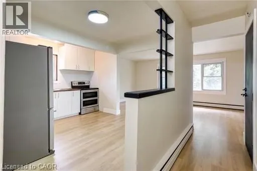 870 GUELPH Street