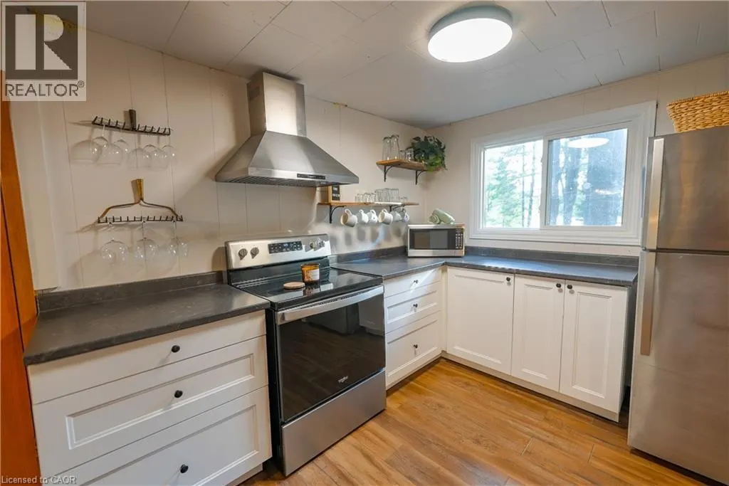 1301 DOMBROSKIE RD Road