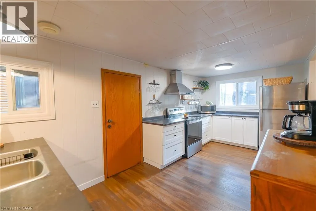1301 DOMBROSKIE RD Road
