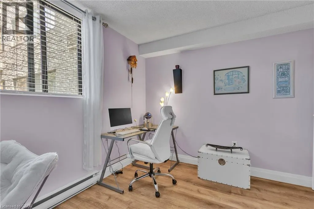 93 WESTWOOD Road Unit# 206, #206