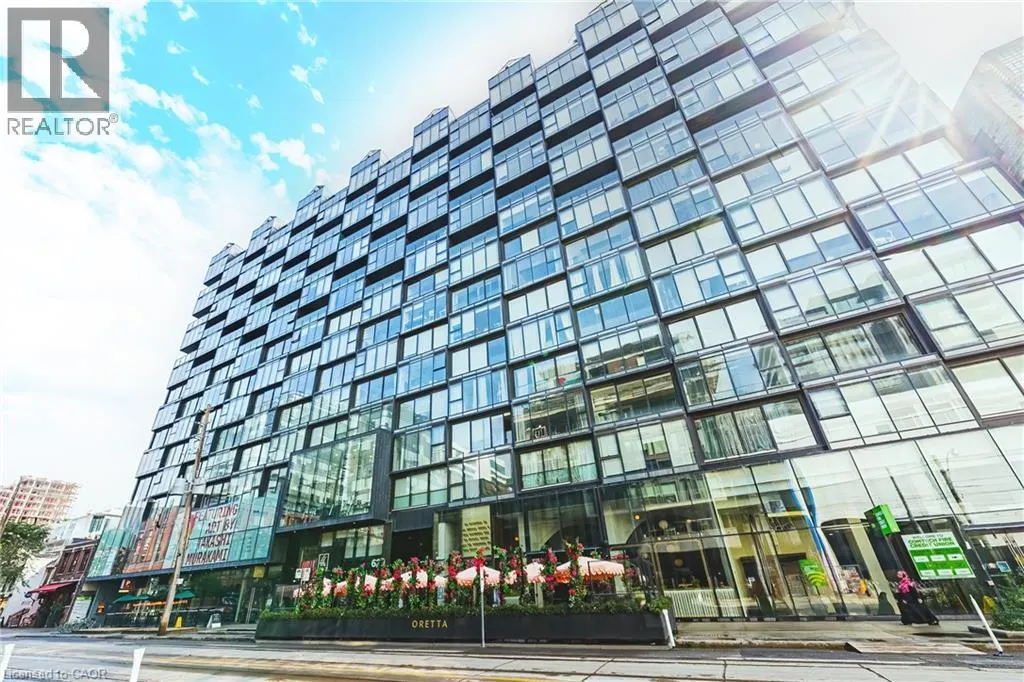 629 KING Street W