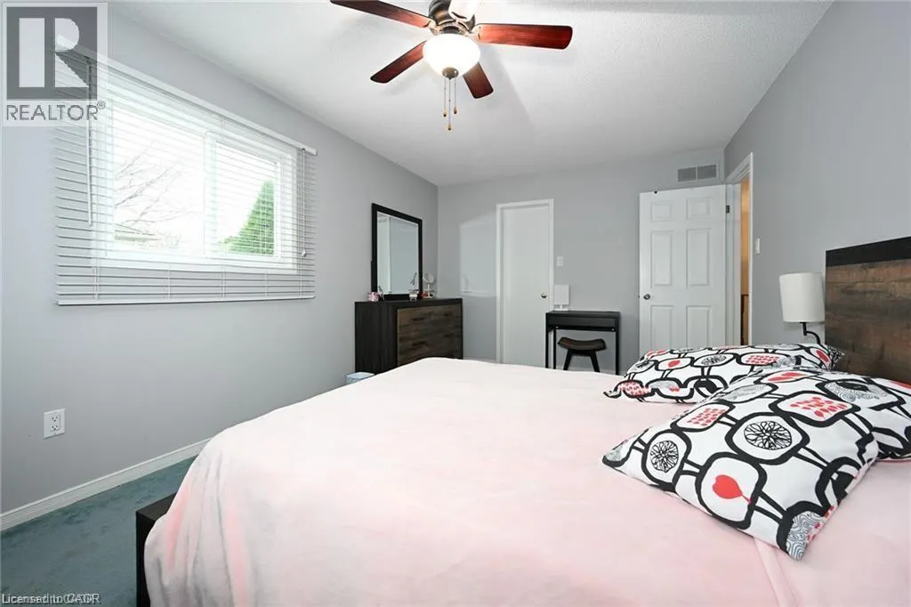 8 BUSS Court