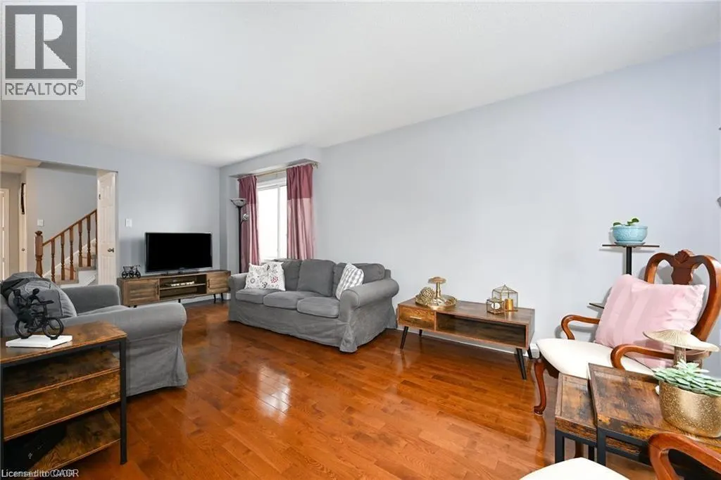 8 BUSS Court