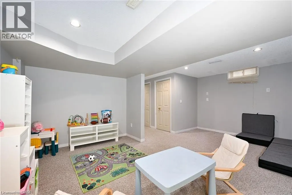 8 BUSS Court
