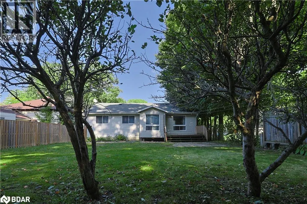 228 CAVANA Street