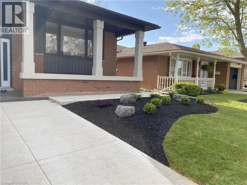 114 GLEN PARK Crescent Unit# LOWER, #LOWER