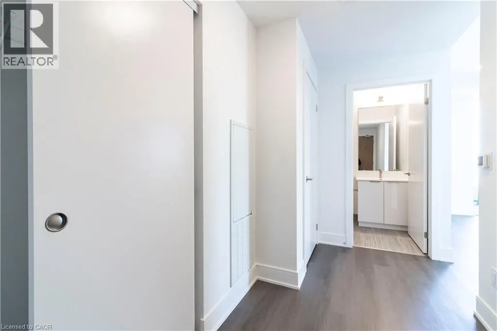 25 WELLINGTON Street S Unit# 1912, #1912