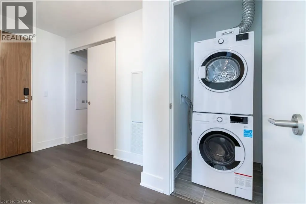 25 WELLINGTON Street S Unit# 1912, #1912