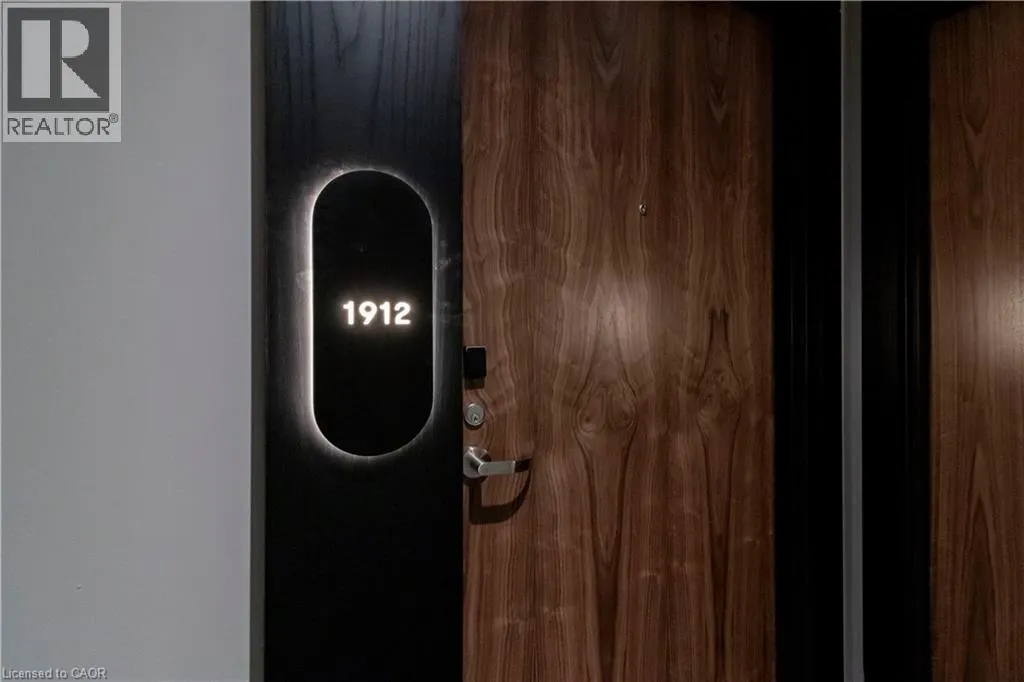 25 WELLINGTON Street S Unit# 1912, #1912