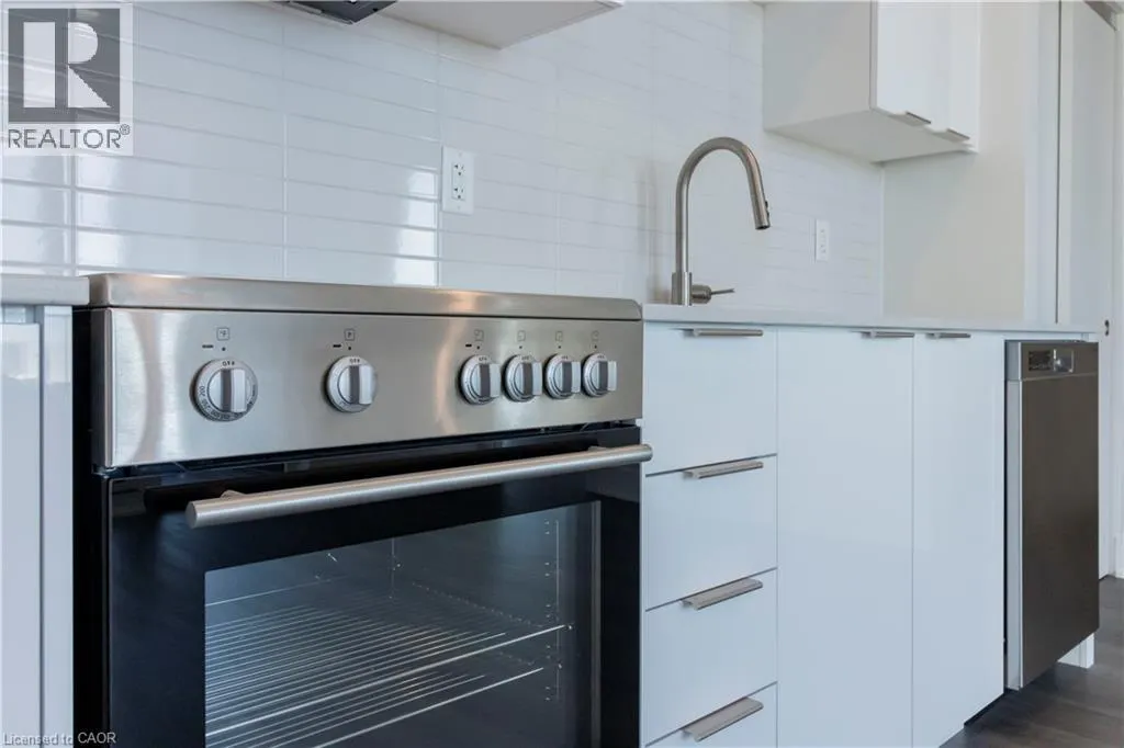 25 WELLINGTON Street S Unit# 1912, #1912
