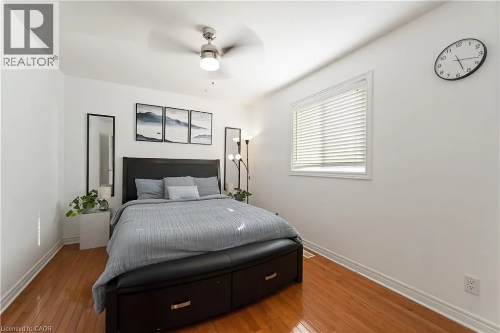 39 HONEY LOCUST Circle