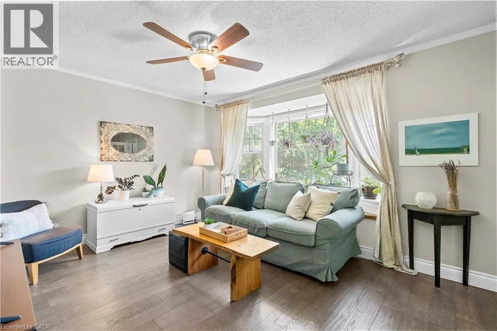 48 FRANKLIN Avenue