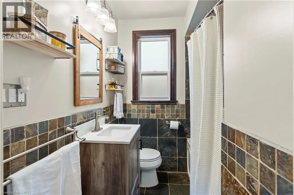 48 FRANKLIN Avenue