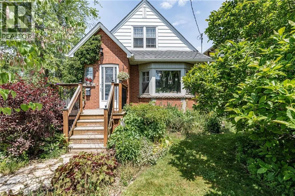 48 FRANKLIN Avenue