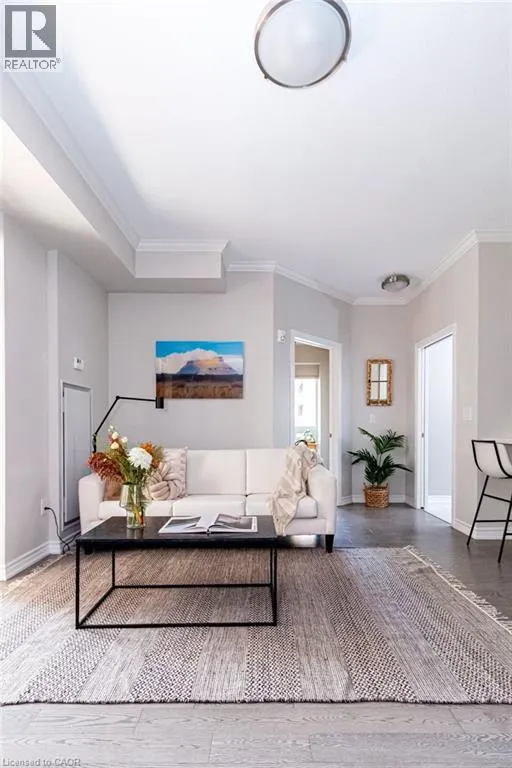 81 ROBINSON Street Unit# 203, #203