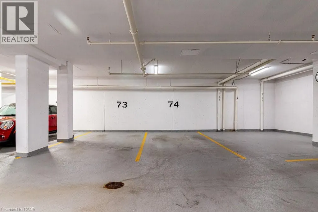81 ROBINSON Street Unit# 203, #203