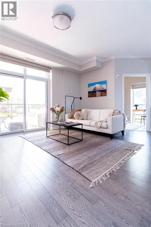 81 ROBINSON Street Unit# 203, #203
