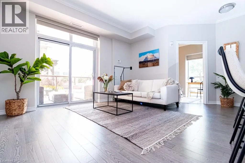 81 ROBINSON Street Unit# 203, #203