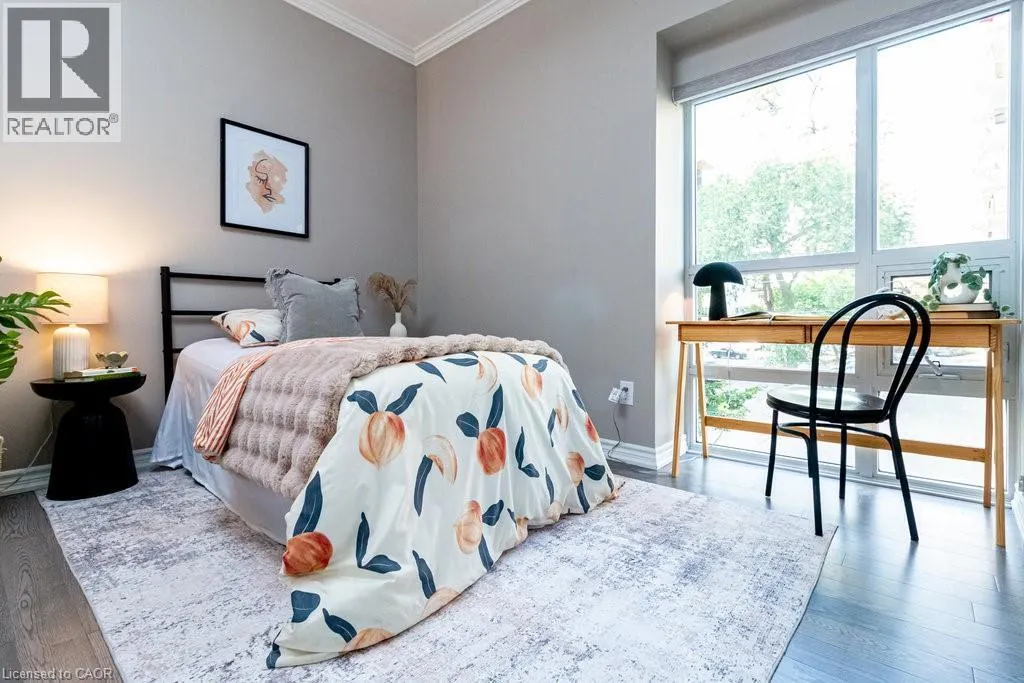 81 ROBINSON Street Unit# 203, #203