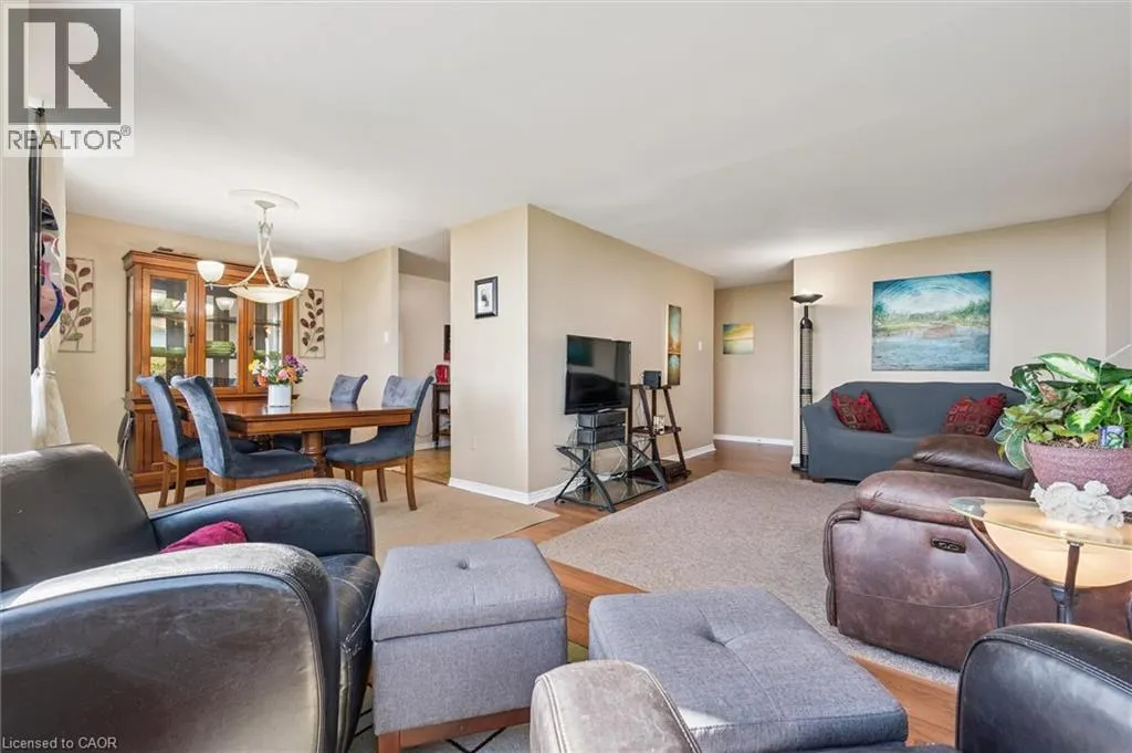55 GREEN VALLEY Drive Unit# 1812, #1812
