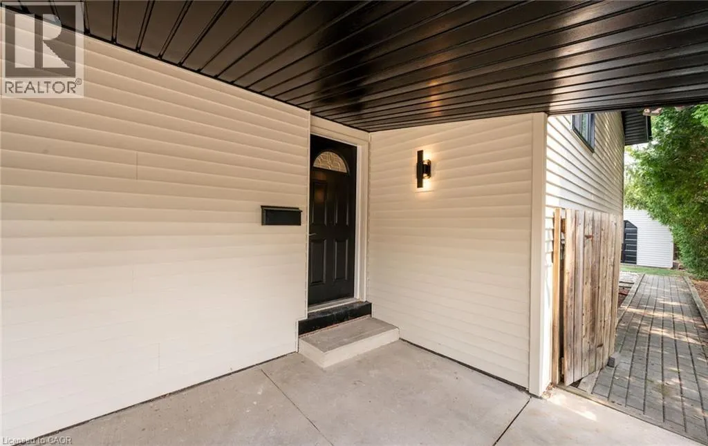 105 LILACSIDE Drive