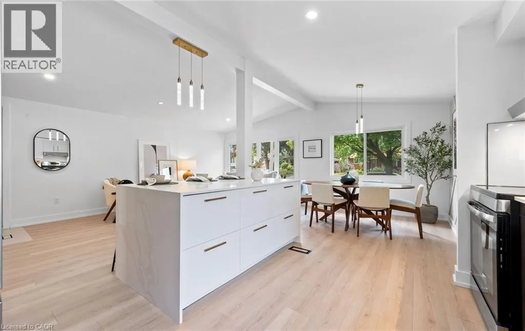 105 LILACSIDE Drive