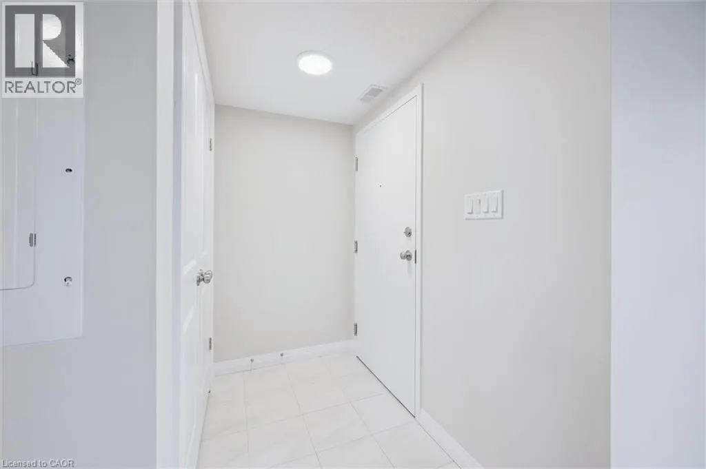 410 NORTHFIELD Drive W Unit# D13, #D13