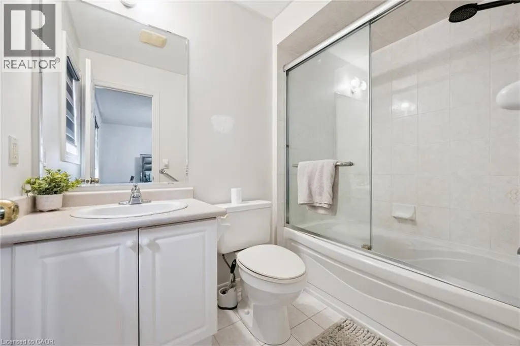 38 CAPE DORSET Crescent