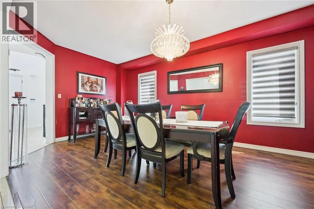 38 CAPE DORSET Crescent
