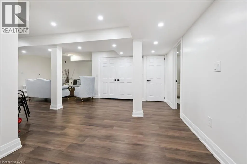 38 CAPE DORSET Crescent